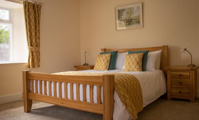 Y Fferws King/Family Room